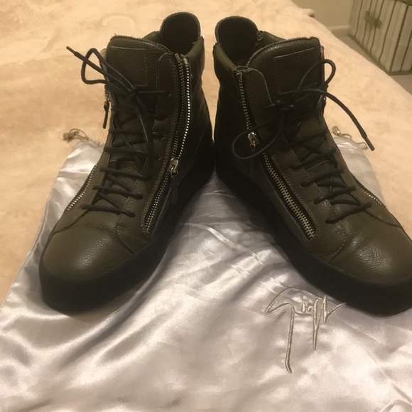 Giuseppe Zanotti Sneakers - Picture 1 of 5